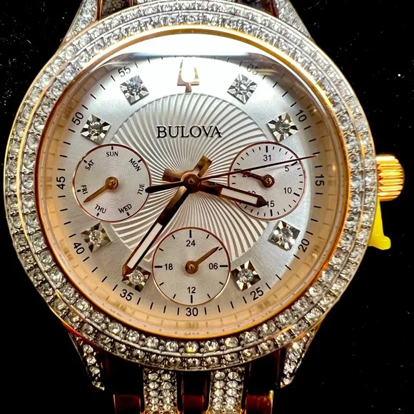 Gorgeous rose gold watch with Swarovski Crystals new beautiful box included Womens Luxury Status Rose Gold Swarovski Crystal Watch main image 3